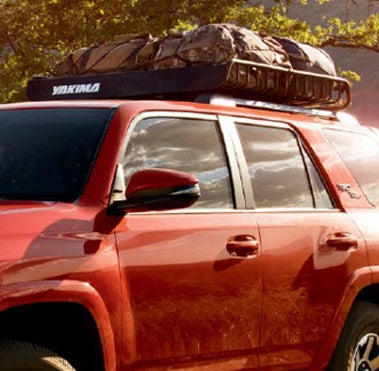 Toyota advisor helping customer | Fremont Toyota Sheridan in Sheridan WY