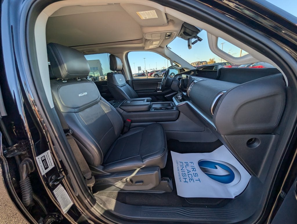2025 Ford Expedition Max Platinum MAX