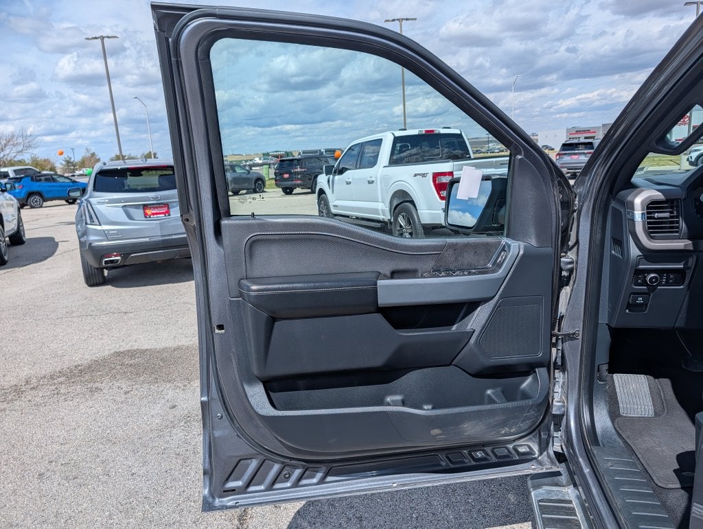 2024 Ford F-150 XLT 4X4