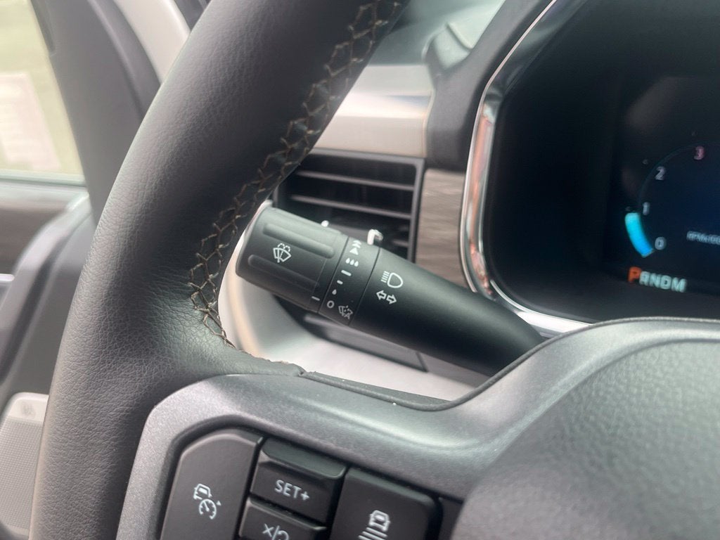 2025 Ford F-150 Lariat 157" 4x4