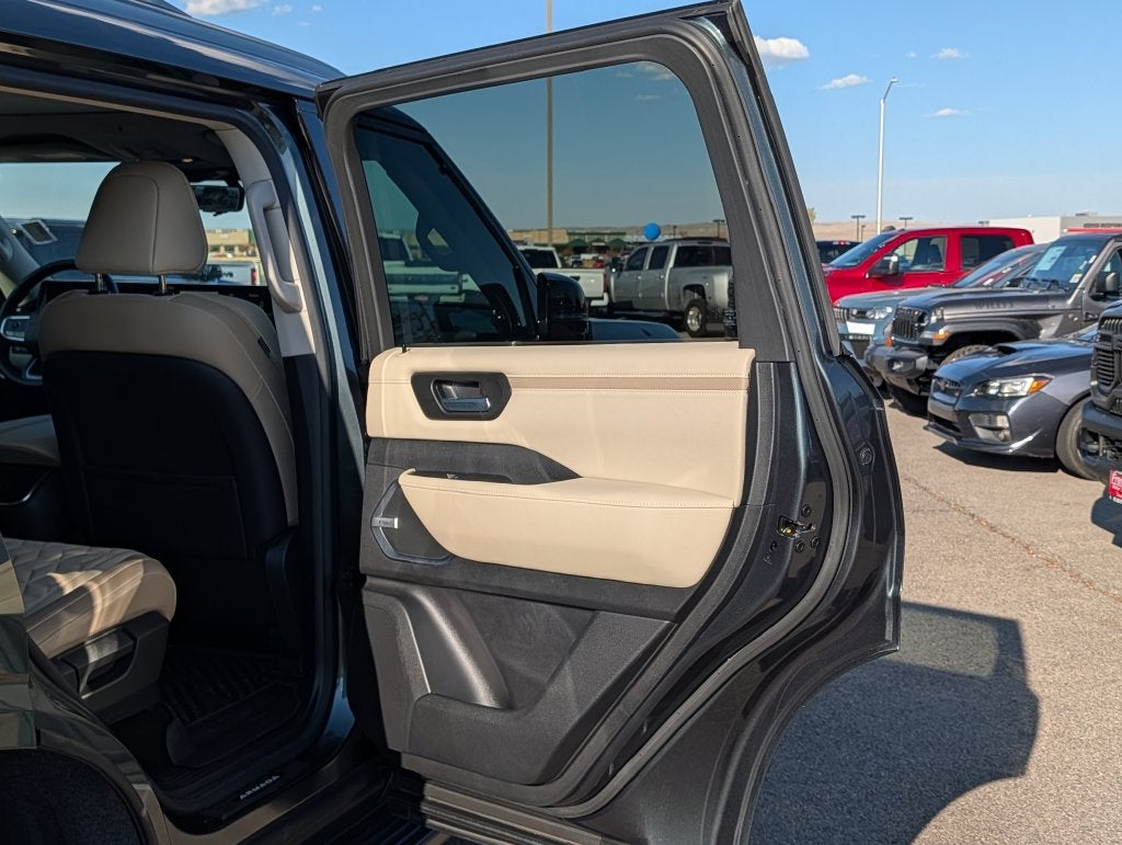 2026 Nissan Armada Platinum 4WD