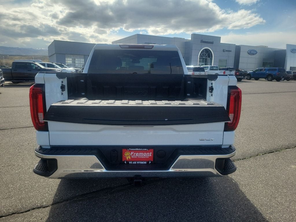2025 GMC Sierra 1500 SLT