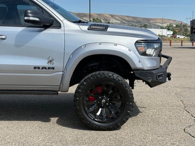 2022 RAM 1500 Big Horn/Lone Star Black Widow PKG