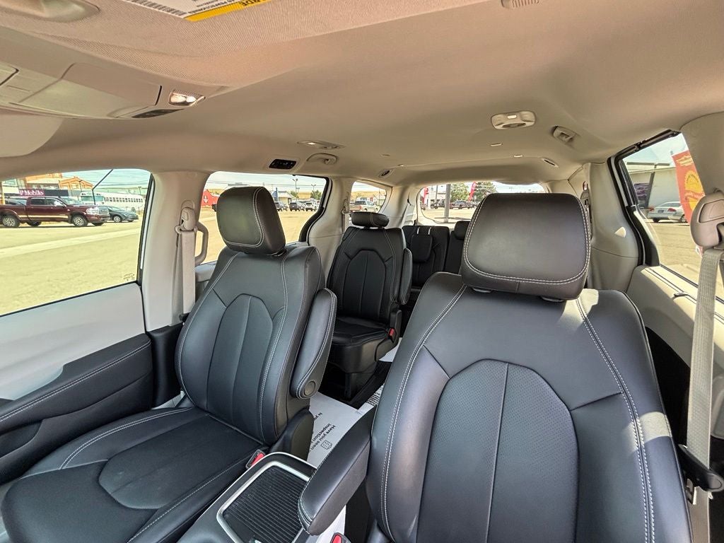 2024 Chrysler Pacifica Touring L - Photo 17