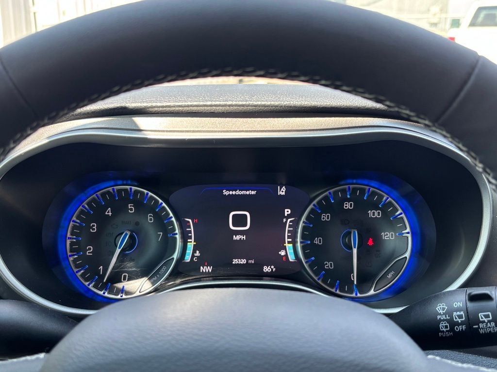 2024 Chrysler Pacifica Touring L - Photo 21
