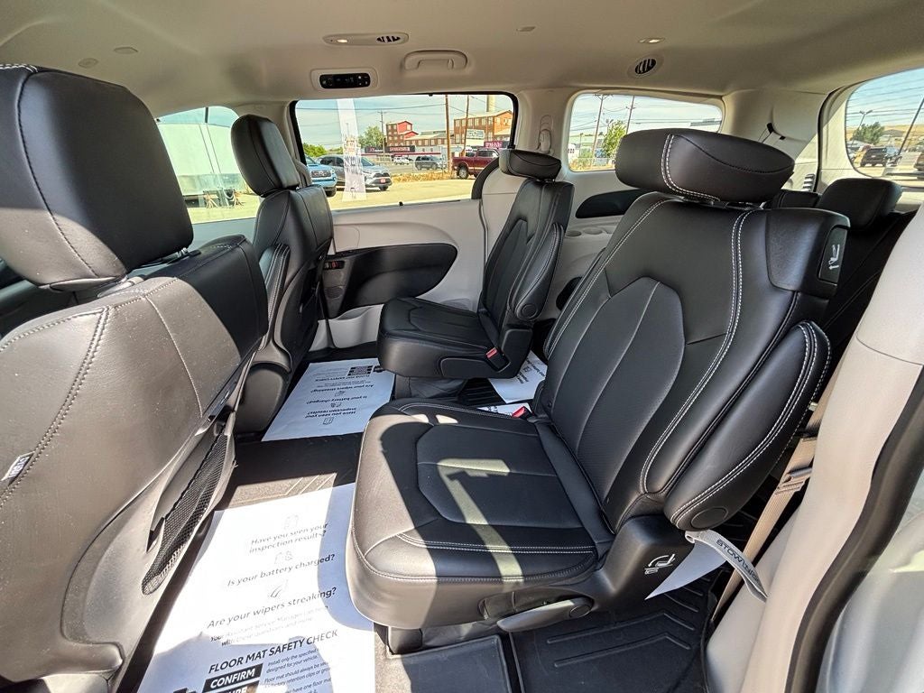 2024 Chrysler Pacifica Touring L - Photo 36