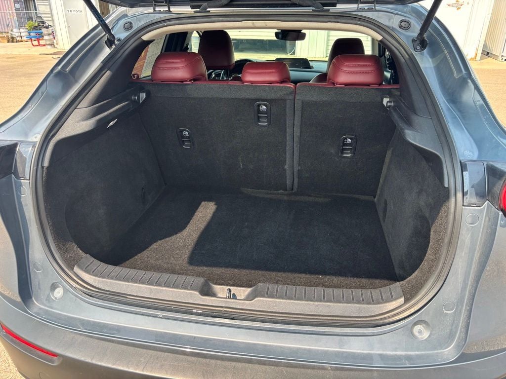 2024 Mazda CX-30 Carbon Edition - Photo 8
