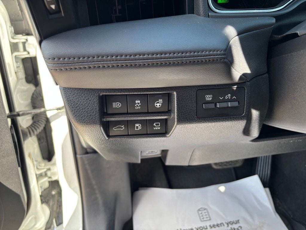 2021 Toyota Avalon Limited - Photo 16