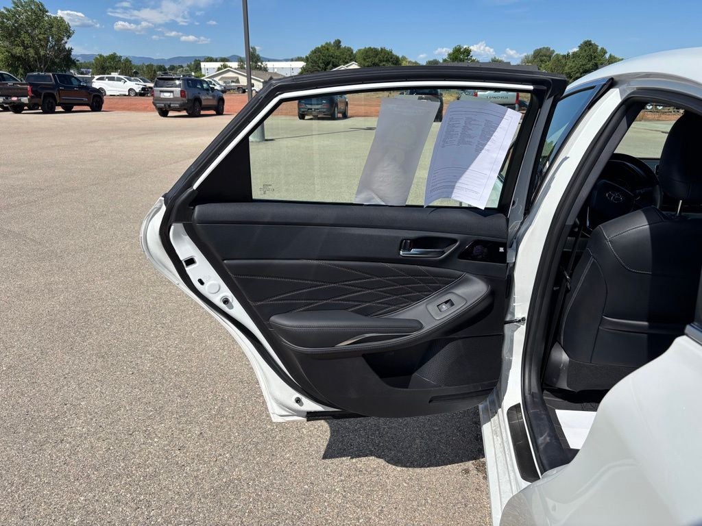 2021 Toyota Avalon Limited - Photo 36