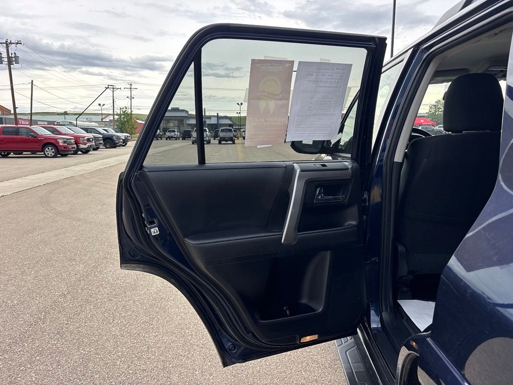 2021 Toyota 4Runner SR5 - Photo 36