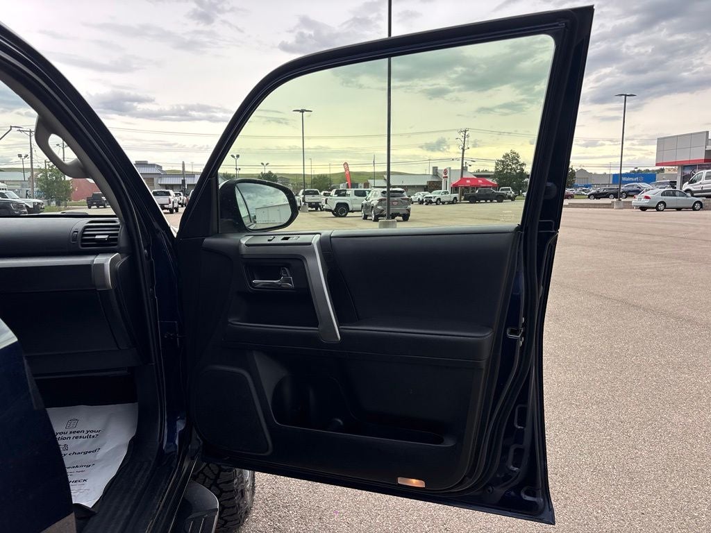 2021 Toyota 4Runner SR5 - Photo 42