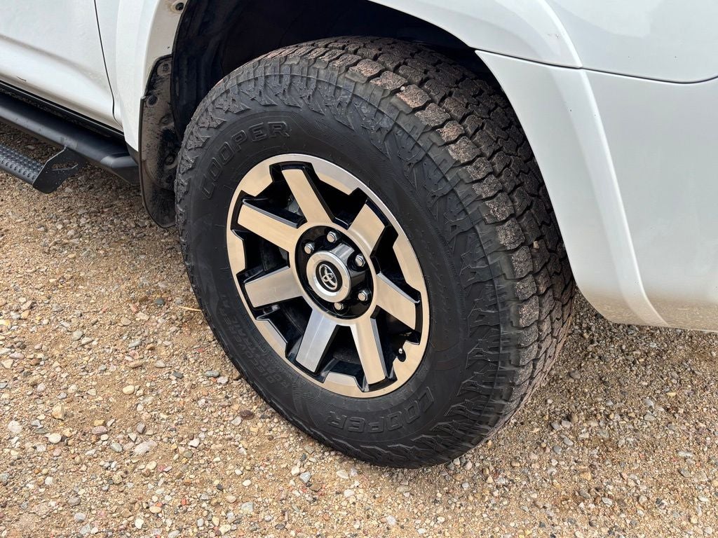 2021 Toyota 4Runner TRD Off-Road Premium - Photo 2