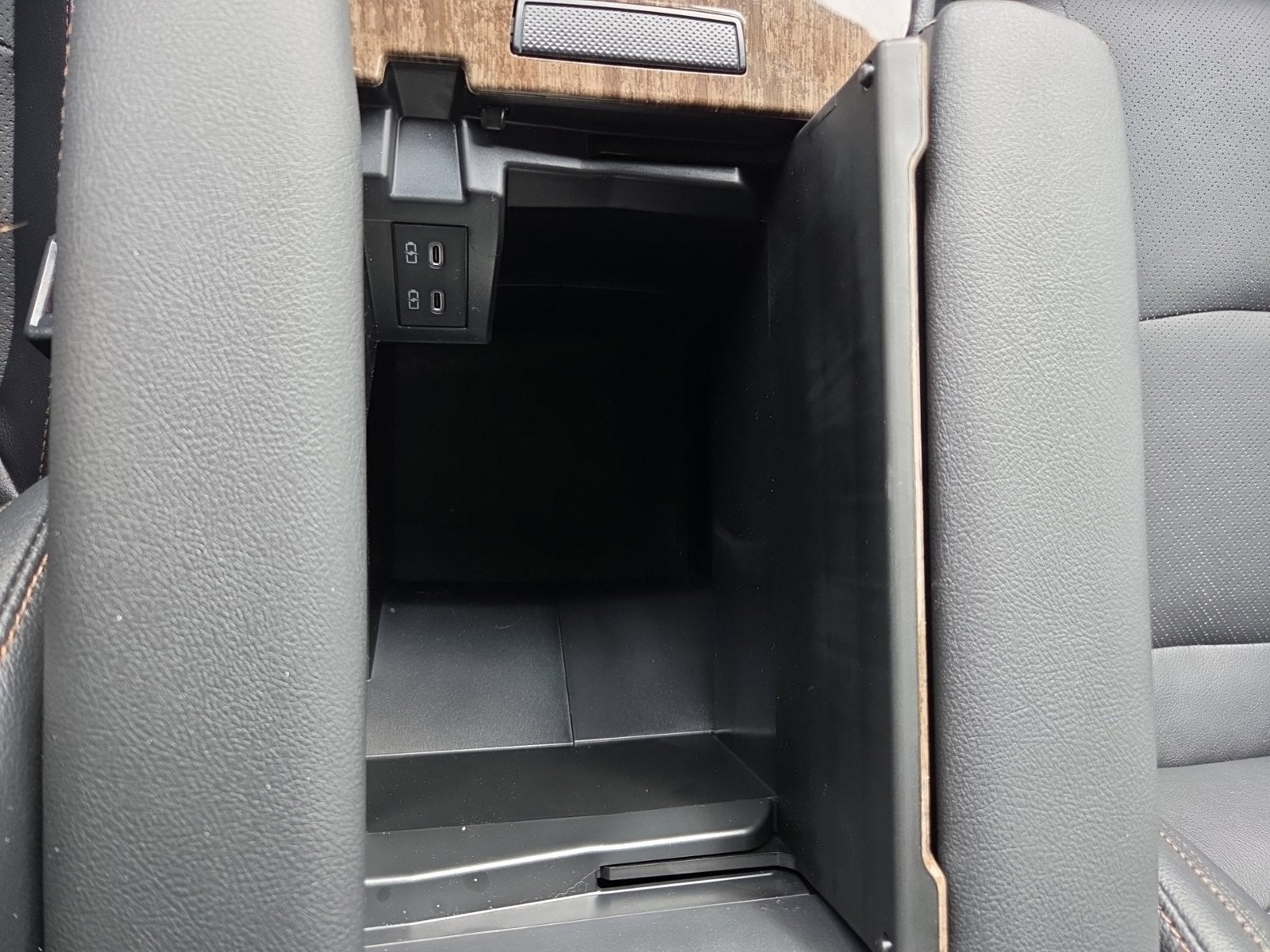 2026 Toyota Sienna Platinum 7 Passenger