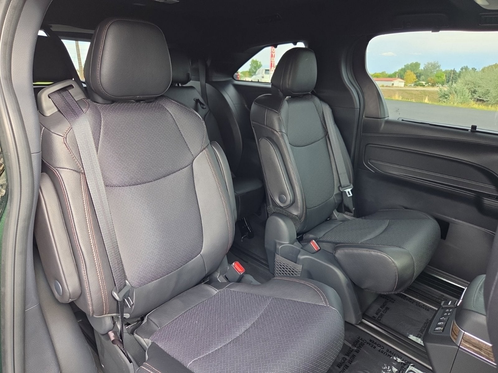 2026 Toyota Sienna Platinum 7 Passenger