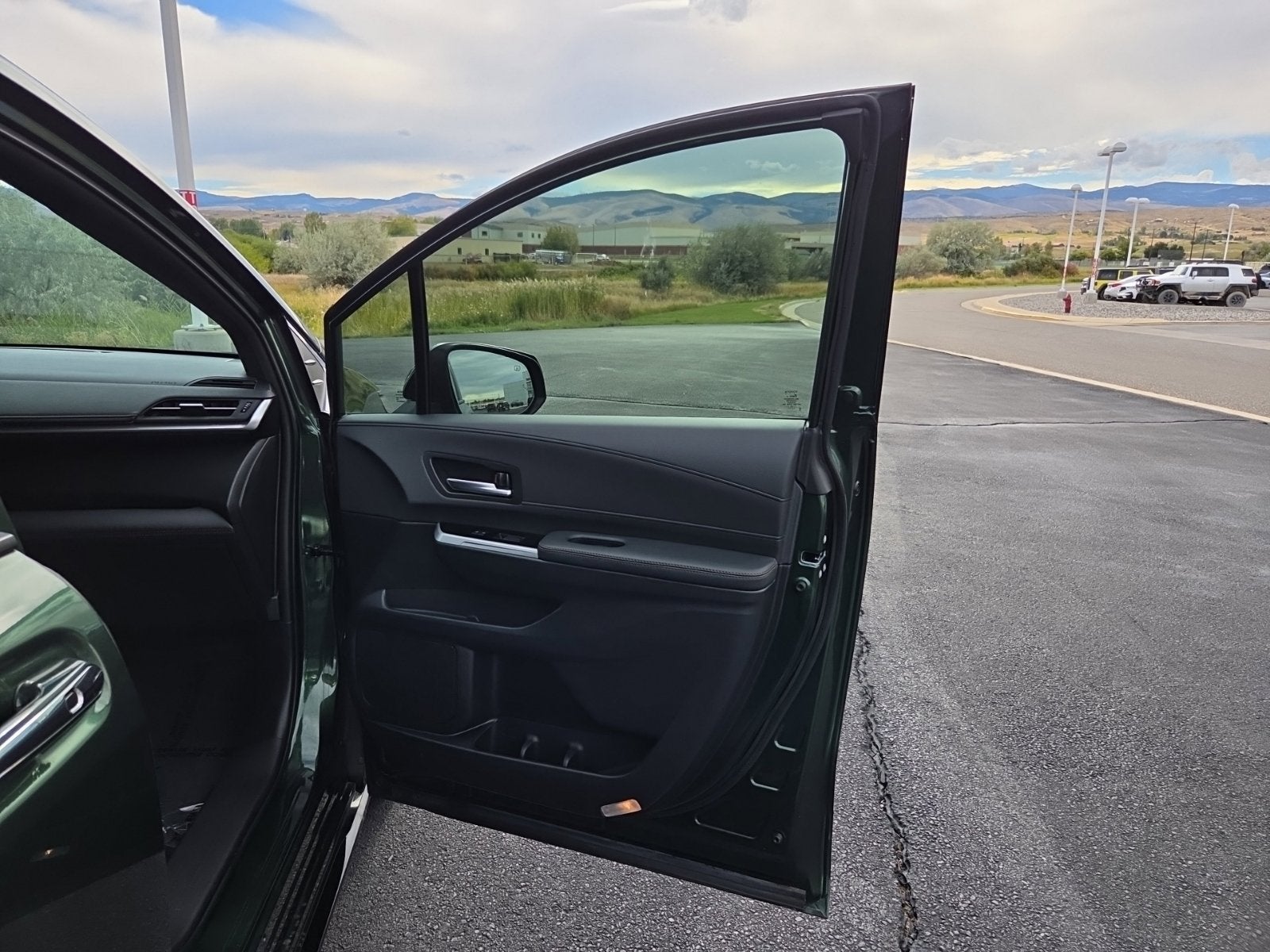 2026 Toyota Sienna Platinum 7 Passenger