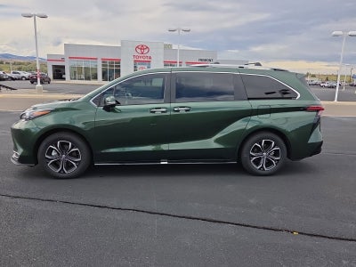 2026 Toyota Sienna Platinum 7 Passenger