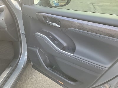 2026 Toyota Highlander Base