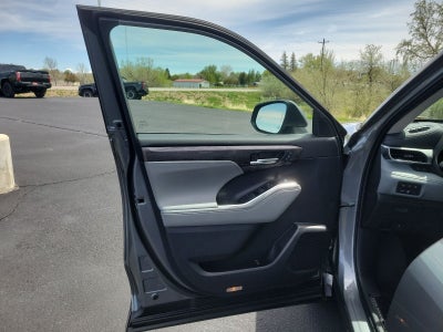 2026 Toyota Highlander Platinum