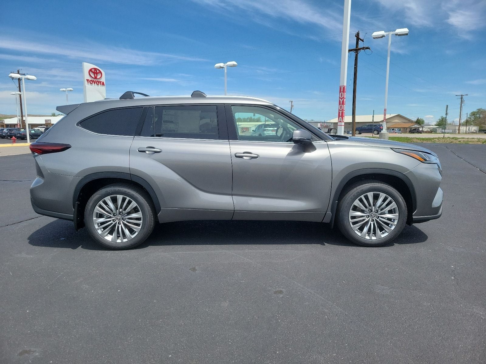 2026 Toyota Highlander Platinum