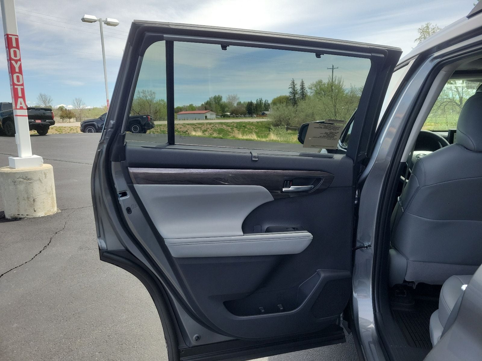 2026 Toyota Highlander Platinum
