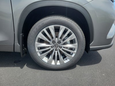 2026 Toyota Highlander Platinum