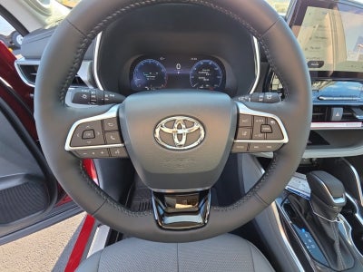 2026 Toyota Highlander Platinum