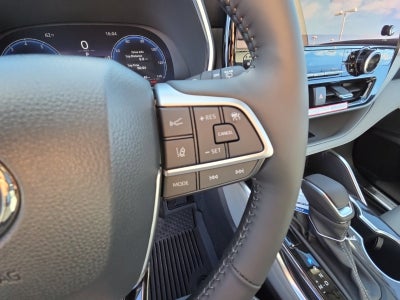 2026 Toyota Highlander Platinum