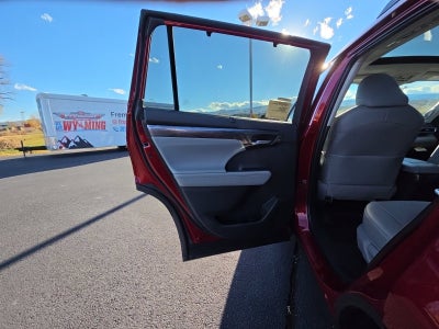 2026 Toyota Highlander Platinum