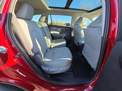 2026 Toyota Highlander Platinum