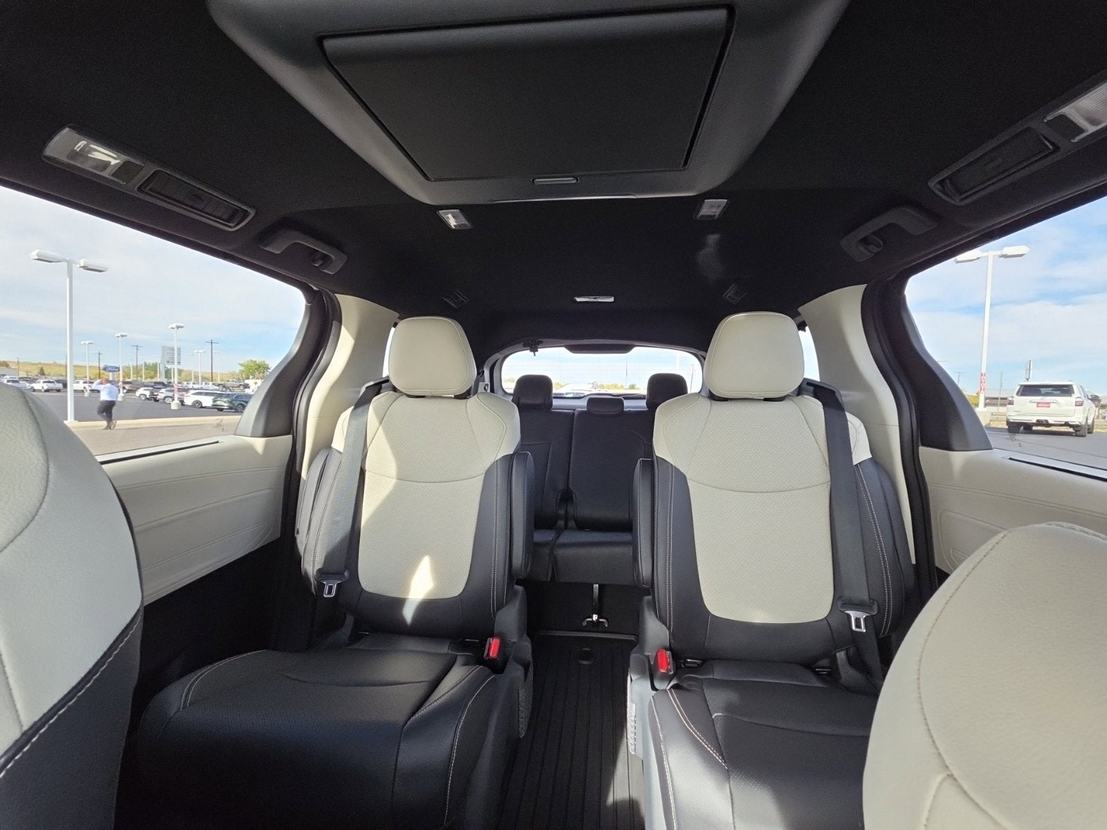 2026 Toyota Sienna Limited 7 Passenger