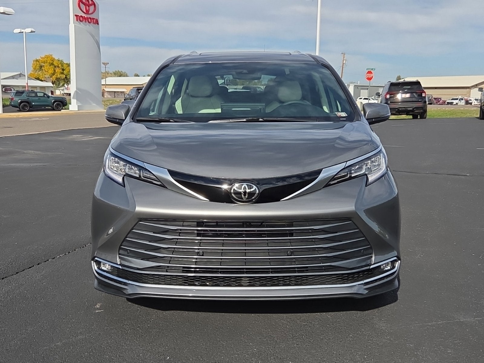 2026 Toyota Sienna Limited 7 Passenger