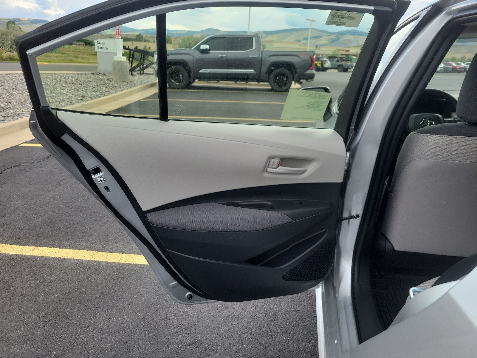 2026 Toyota Corolla Hybrid LE