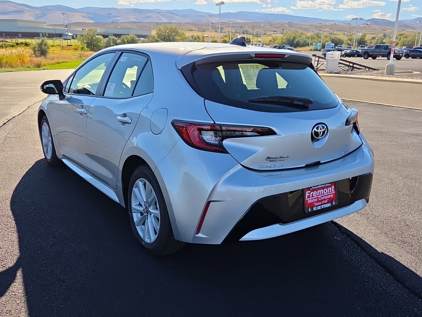2027 Toyota Corolla Hatchback SE