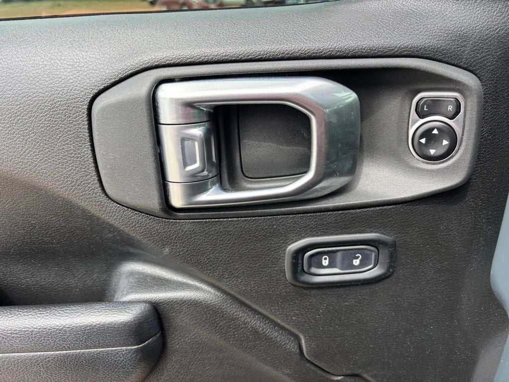2024 Jeep Wrangler 4-Door Rubicon - Photo 17