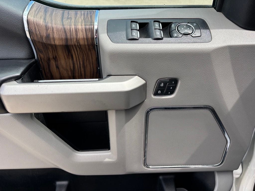 2020 Ford F-150 Lariat - Photo 13