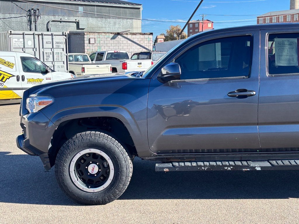 2020 Toyota Tacoma SR - Photo 11