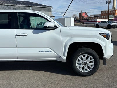 2025 Toyota Tacoma SR5 4X4