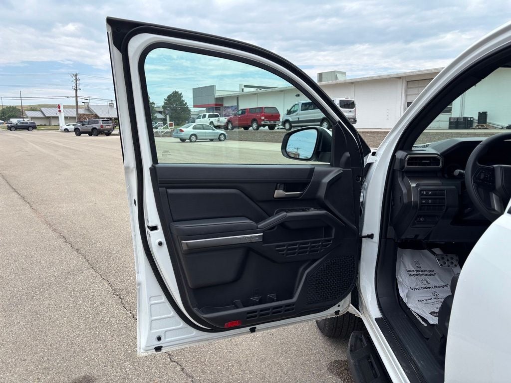 2025 Toyota Tacoma TRD Sport - Photo 13