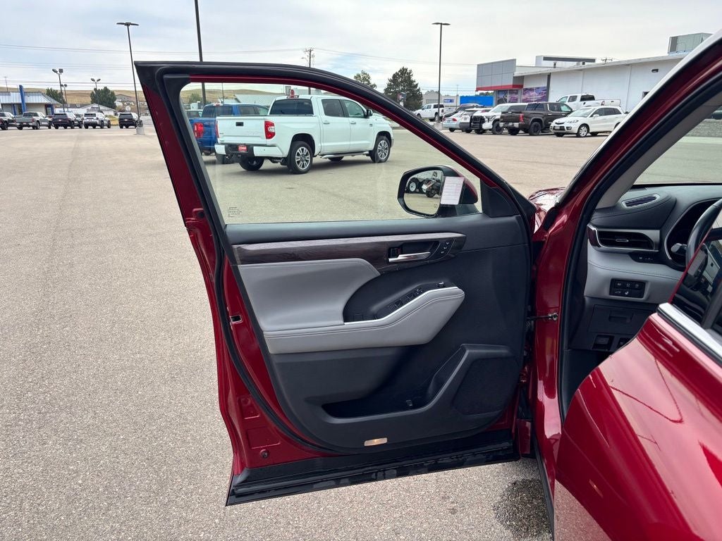 2023 Toyota Highlander Limited