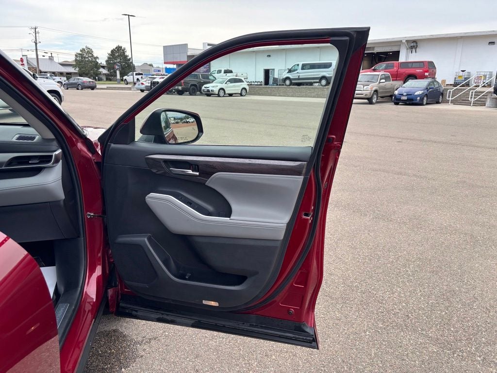 2023 Toyota Highlander Limited