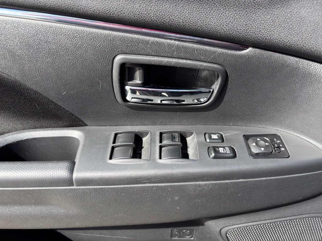 2025 Mitsubishi Outlander Sport ES - Photo 15