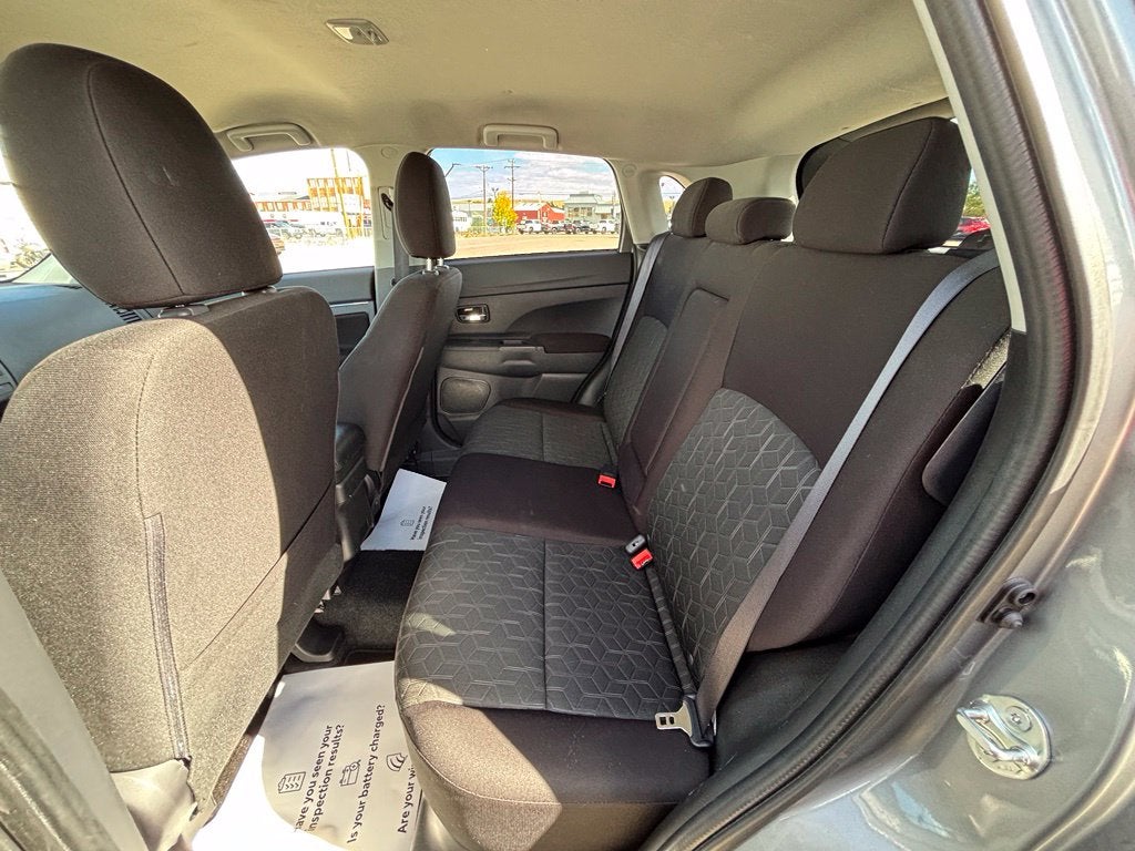 2025 Mitsubishi Outlander Sport ES - Photo 35