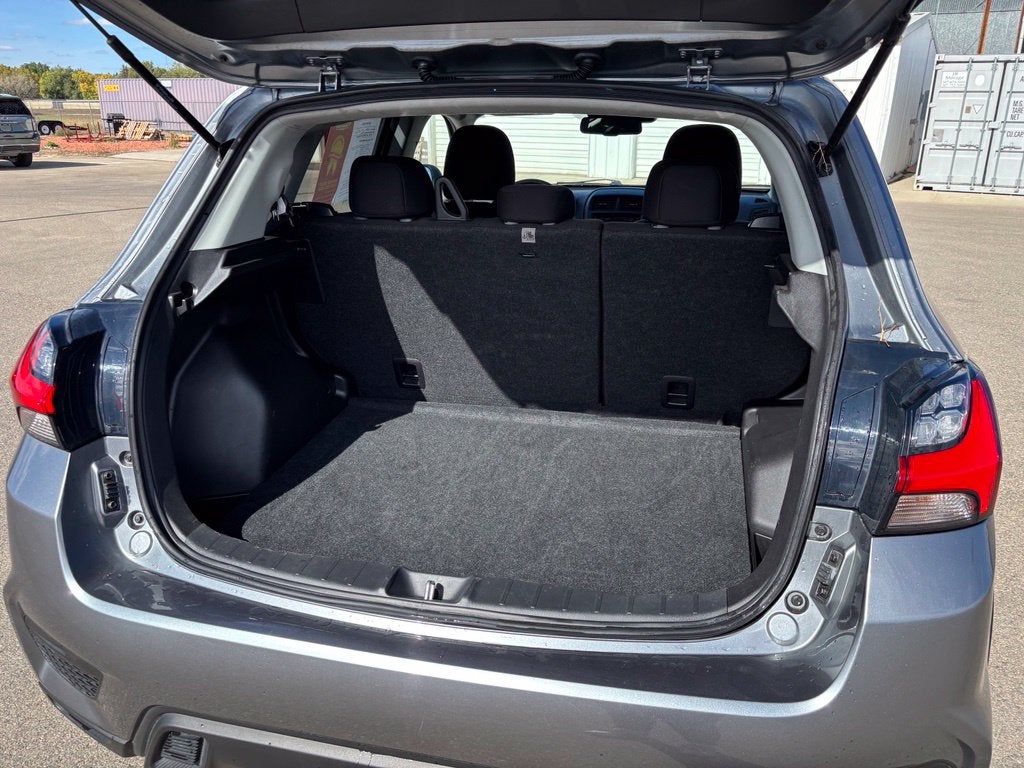 2025 Mitsubishi Outlander Sport ES - Photo 8