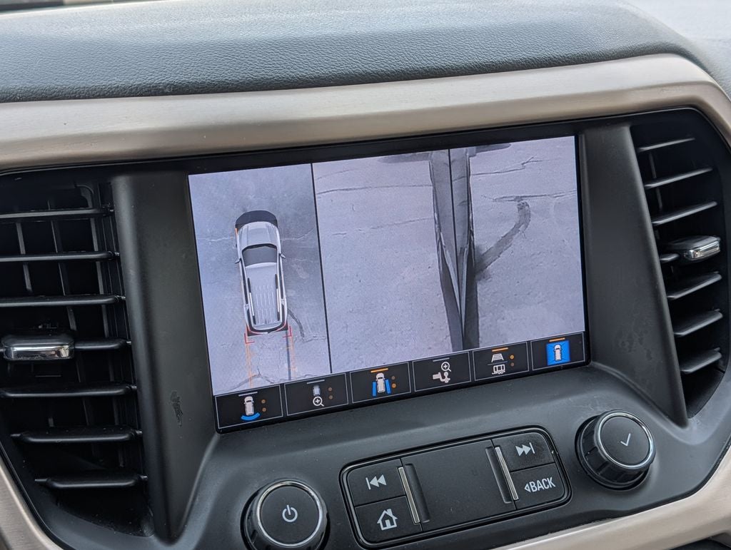 2022 GMC Acadia Denali