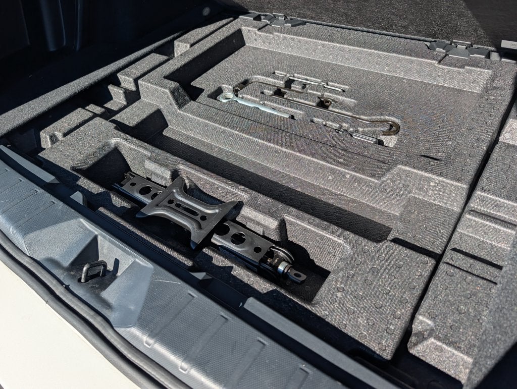 2025 Subaru Outback Premium w/Sunroof