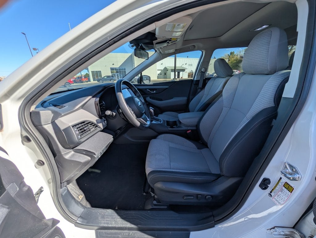 2025 Subaru Outback Premium w/Sunroof