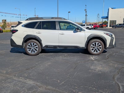 2025 Subaru Outback Premium w/Sunroof