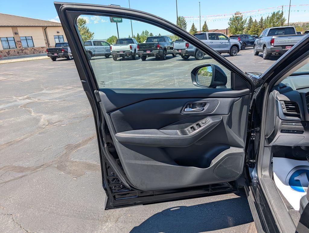 2025 Nissan Rogue SV AWD