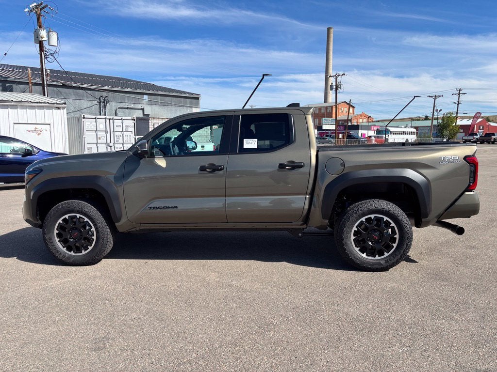 2026 Toyota Tacoma TRD Off Road - Photo 9