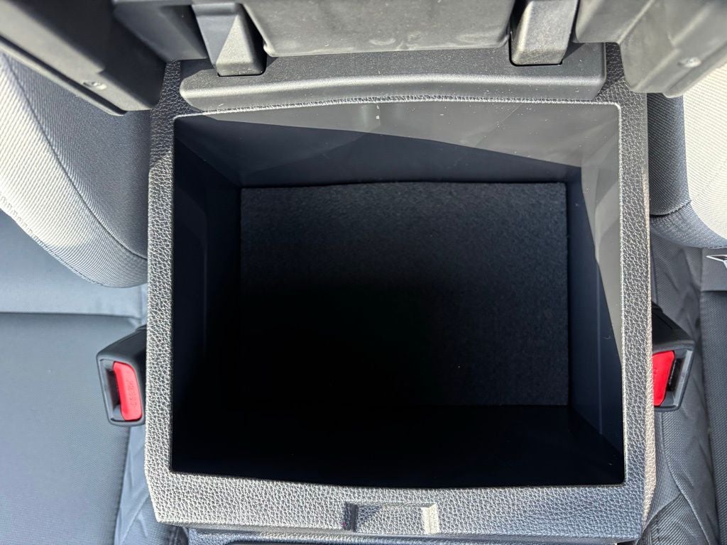 2025 Toyota Tacoma SR5 - Photo 23